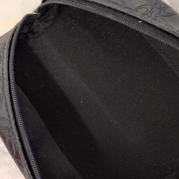 Oakley Soft Wristlet Glasses Case - Picture 5 of 8